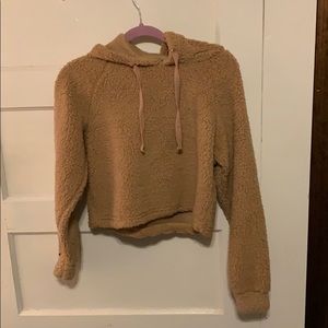 Cropped fuzzy sweatshirt